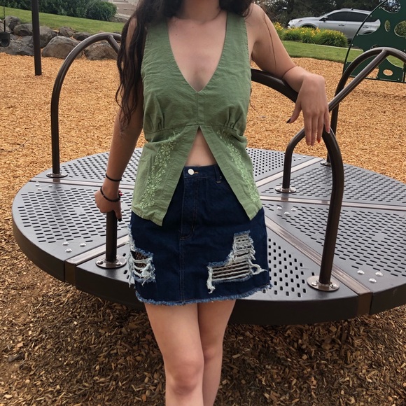 SOLD Swingin 60s Belly Tank 🤪 - Picture 2 of 4